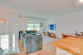 7 Guinevere Ct Asheville, NC 28806