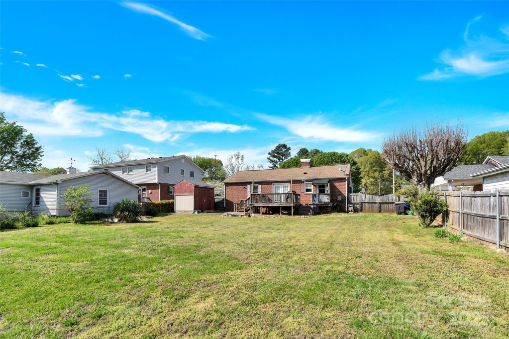 534 Georgia Ave Statesville, NC 28677