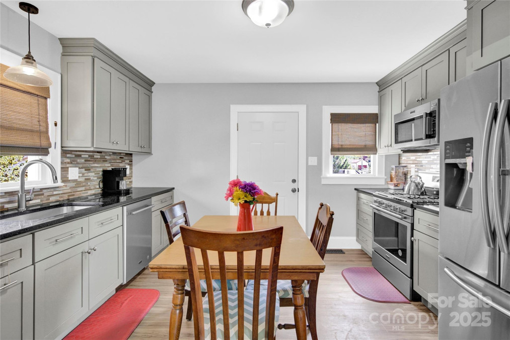 534 Georgia Ave Statesville, NC 28677