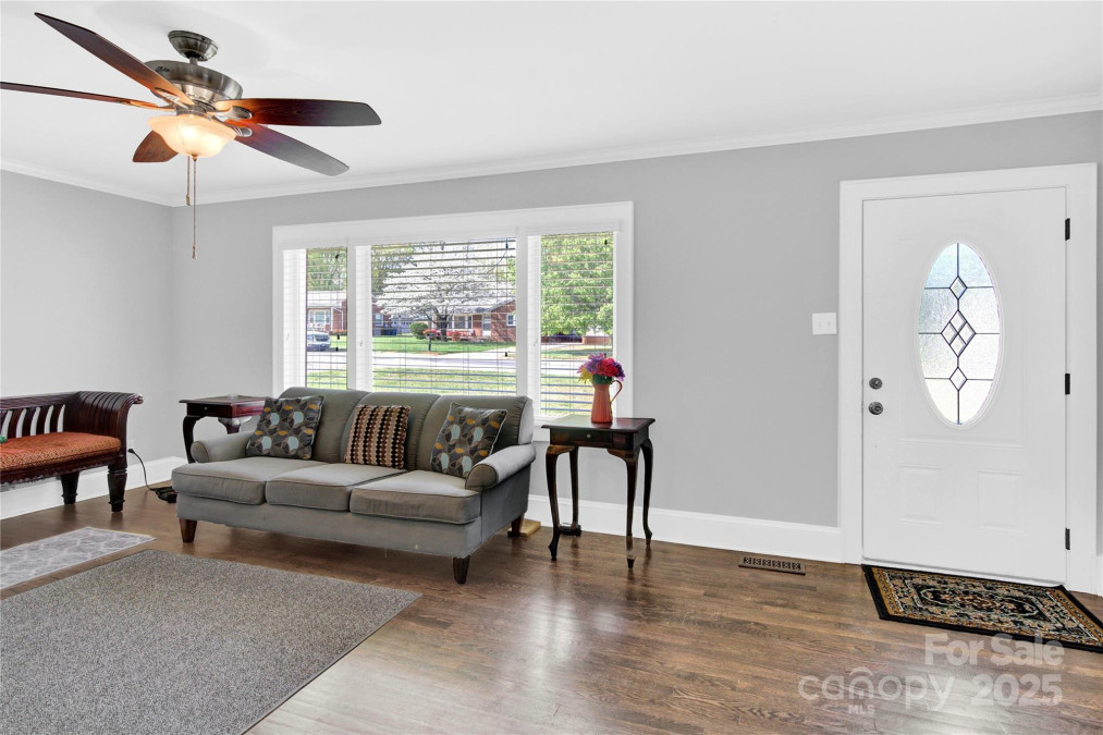534 Georgia Ave Statesville, NC 28677