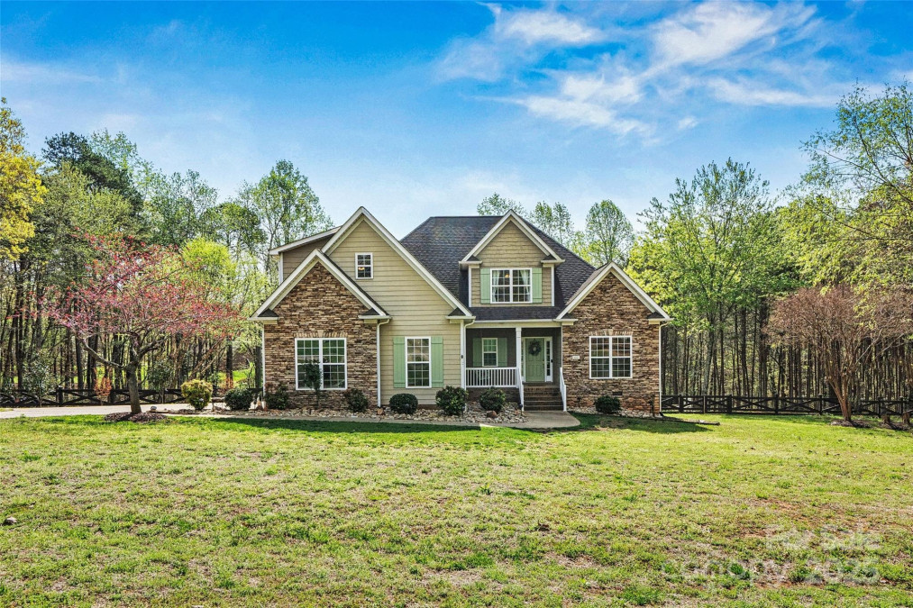 3207 Oak Ridge Cir Lincolnton, NC 28092