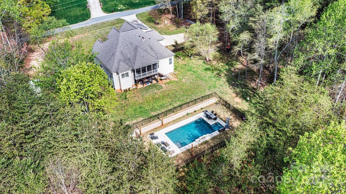 3207 Oak Ridge Cir Lincolnton, NC 28092