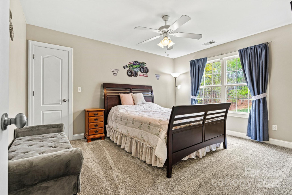 3207 Oak Ridge Cir Lincolnton, NC 28092