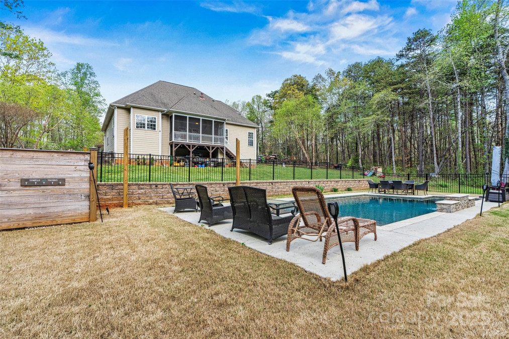 3207 Oak Ridge Cir Lincolnton, NC 28092