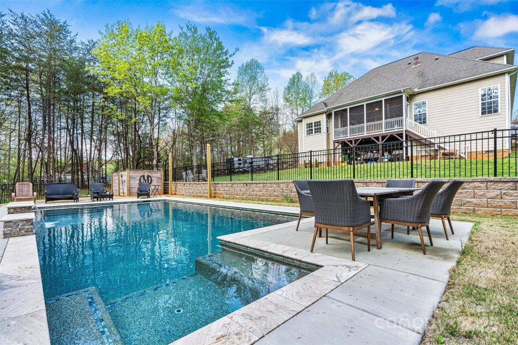 3207 Oak Ridge Cir Lincolnton, NC 28092