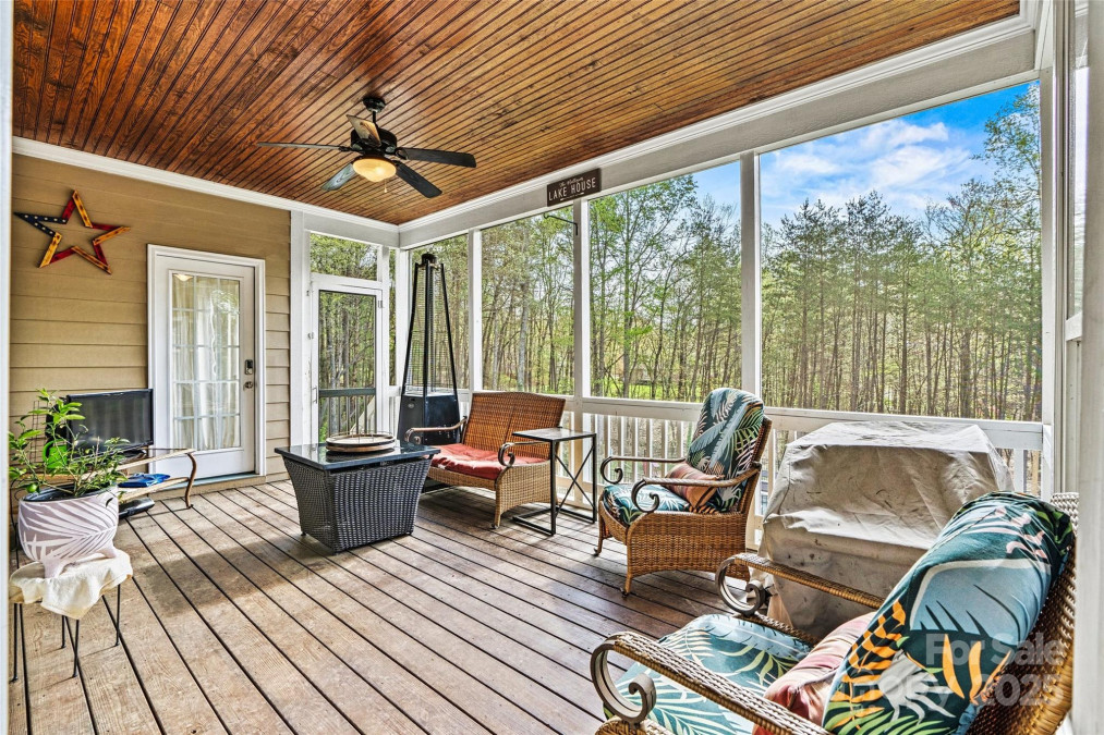 3207 Oak Ridge Cir Lincolnton, NC 28092