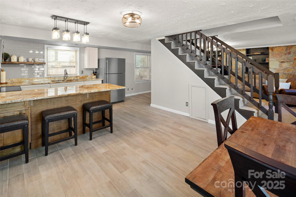 4075 Little River Rd Hendersonville, NC 28739