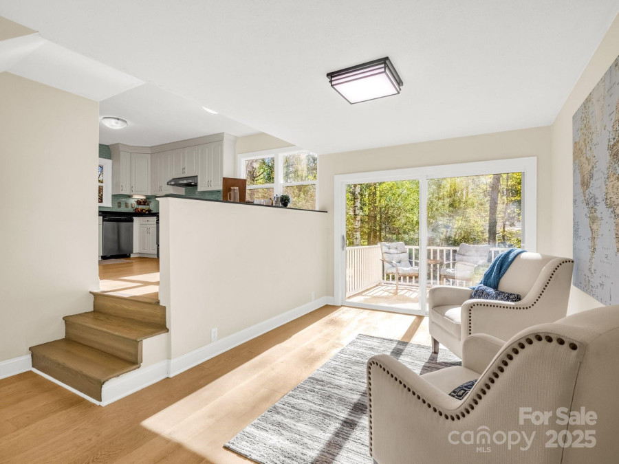 4075 Little River Rd Hendersonville, NC 28739