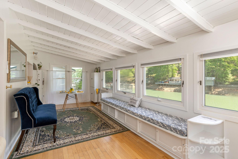 386 Charlotte Dr Lake Lure, NC 28746