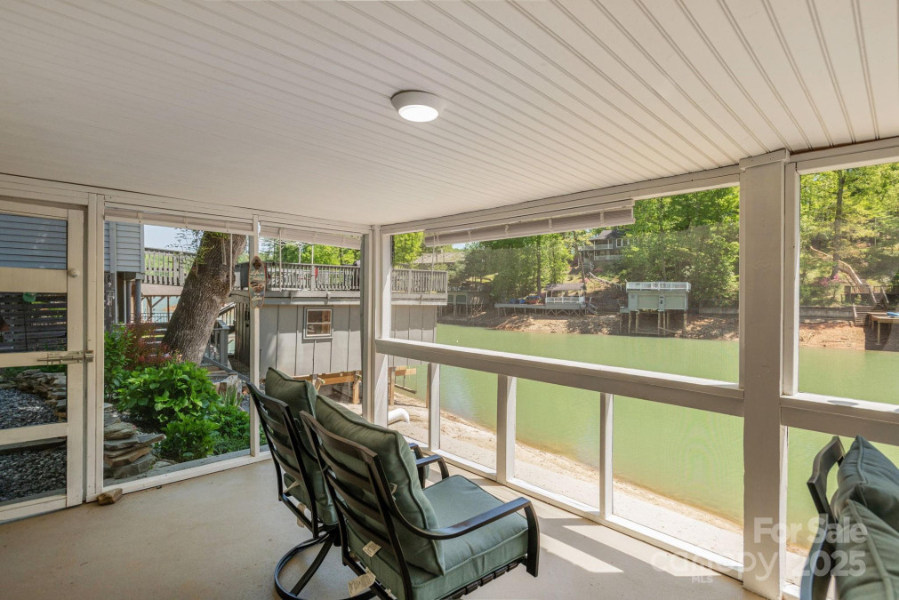 386 Charlotte Dr Lake Lure, NC 28746