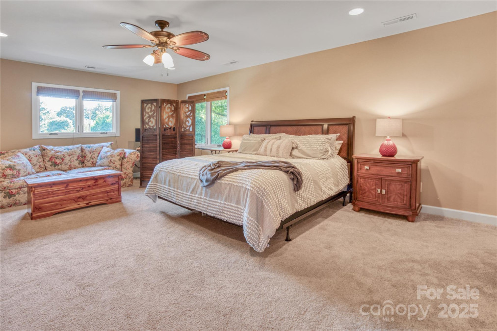 10315 Washam Potts Rd Cornelius, NC 28031