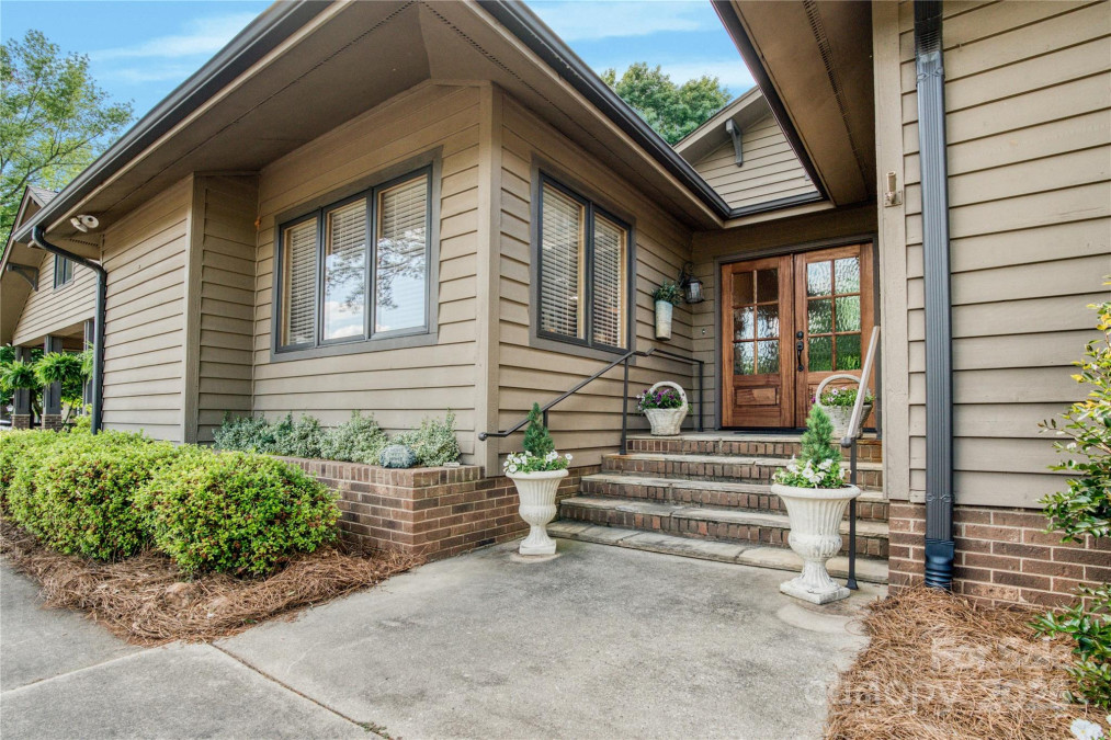 10315 Washam Potts Rd Cornelius, NC 28031