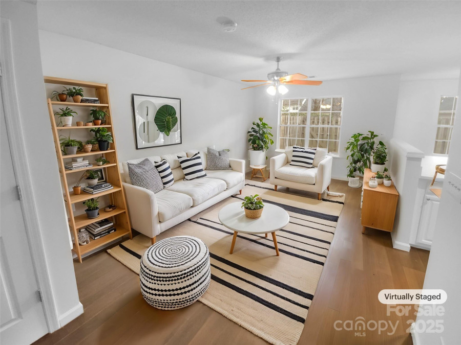 9930 Birch Knoll Ct Charlotte, NC 28213