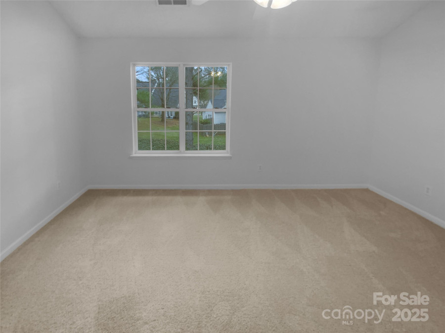 9930 Birch Knoll Ct Charlotte, NC 28213