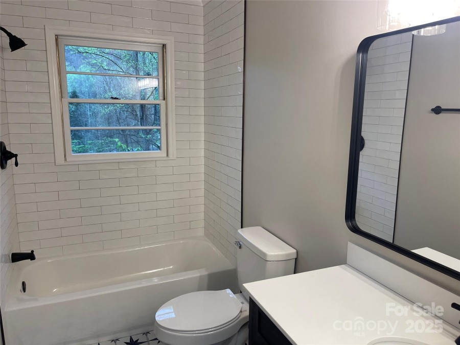 70 Van Culin Divide Bryson City, NC 28713