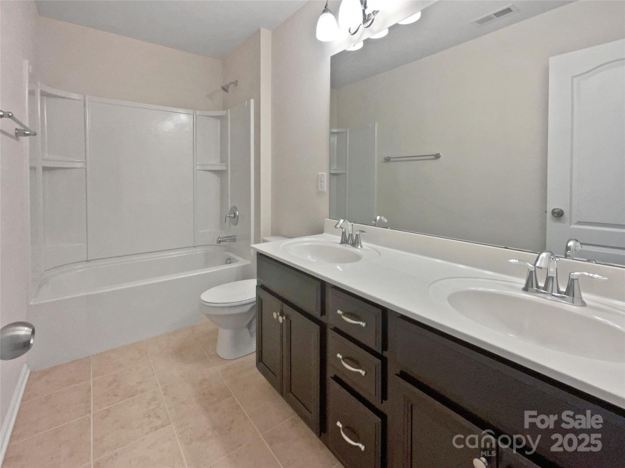 1907 Caprington Dr Fort Mill, SC 29707