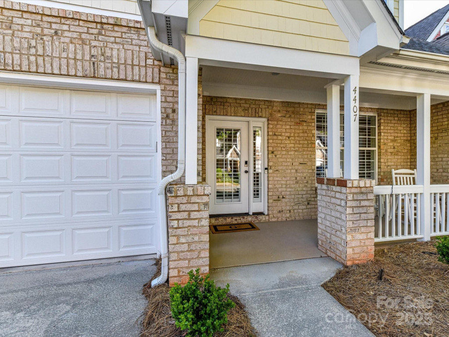 4407 Coventry Row Ct Charlotte, NC 28270