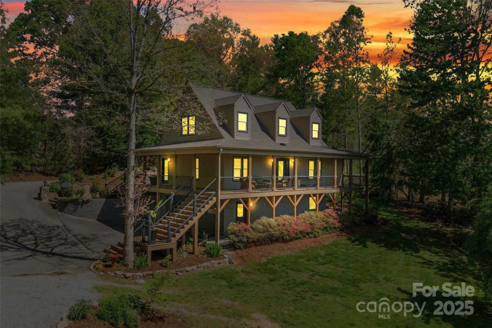 34 Legacy Mountain Trl Fletcher, NC 28732