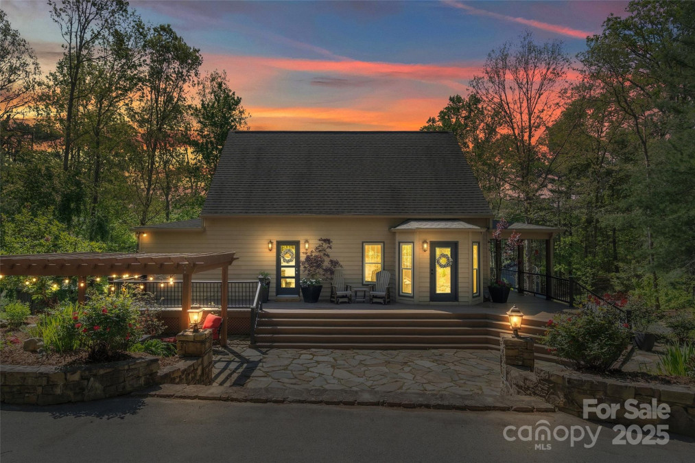 34 Legacy Mountain Trl Fletcher, NC 28732
