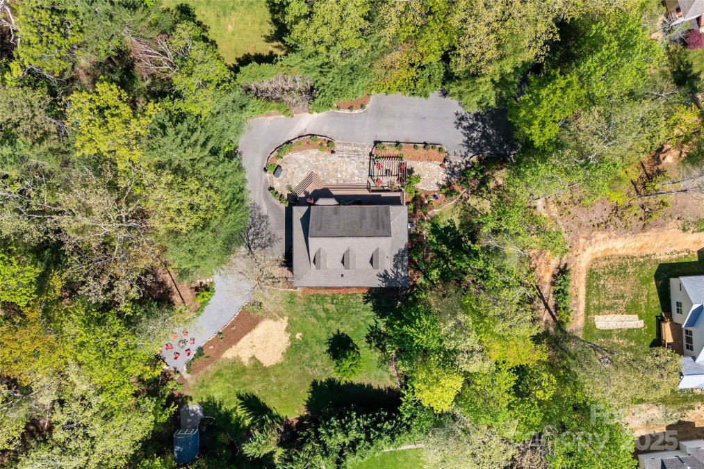 34 Legacy Mountain Trl Fletcher, NC 28732
