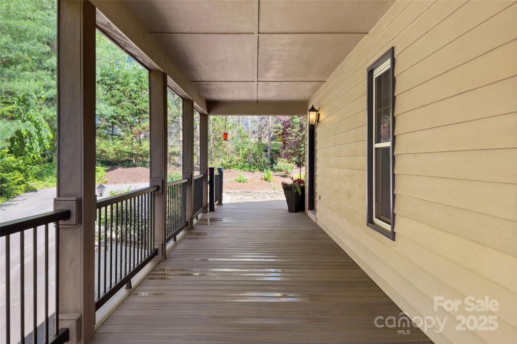 34 Legacy Mountain Trl Fletcher, NC 28732