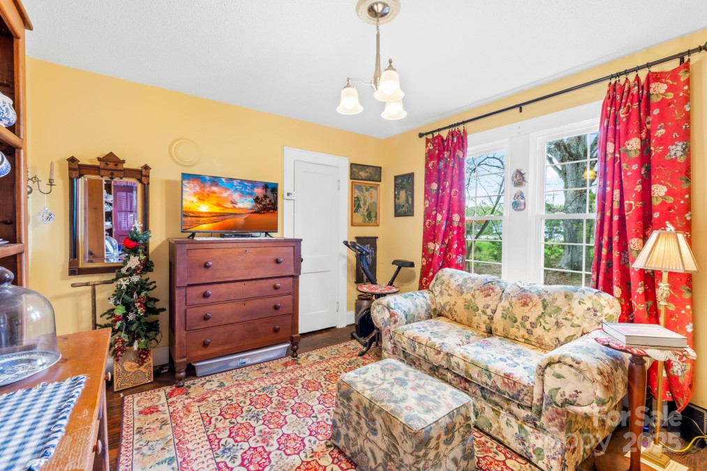 292 Mocksville Hw Statesville, NC 28625