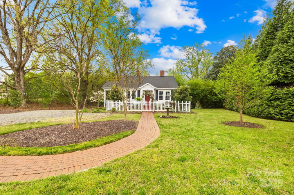 292 Mocksville Hw Statesville, NC 28625