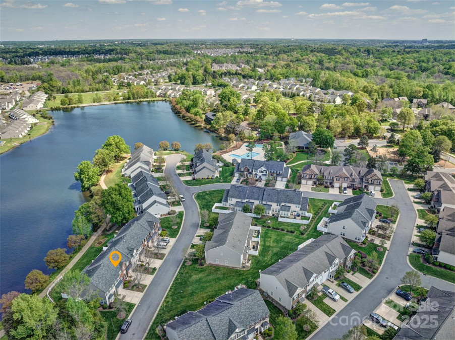 4011 Fenworth Ct Fort Mill, SC 29715