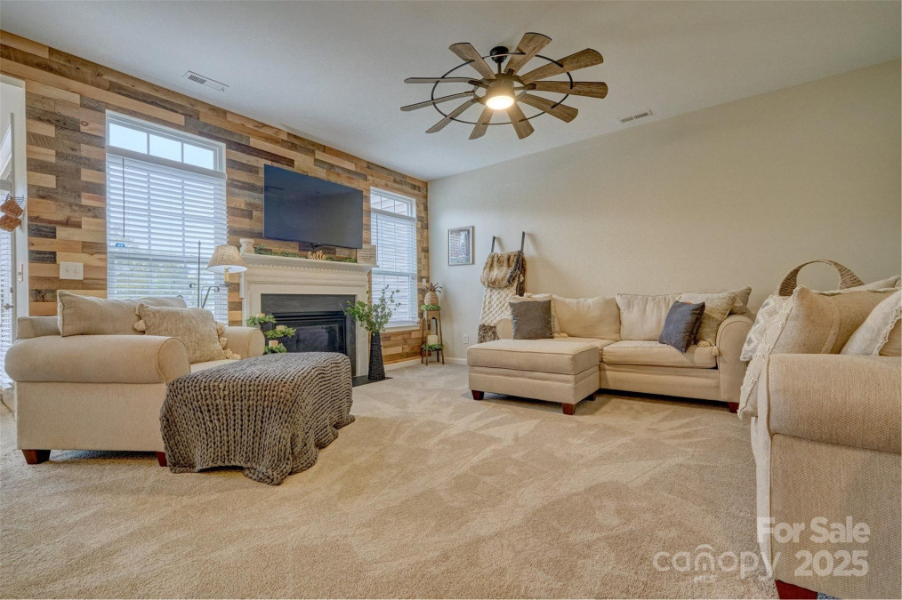 4011 Fenworth Ct Fort Mill, SC 29715