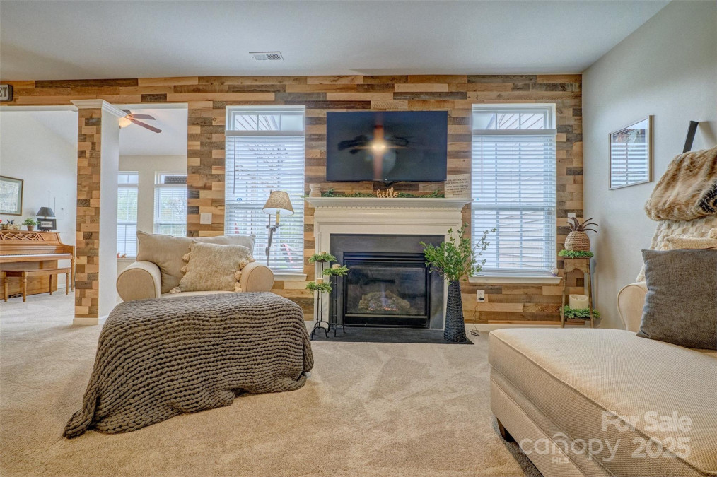 4011 Fenworth Ct Fort Mill, SC 29715