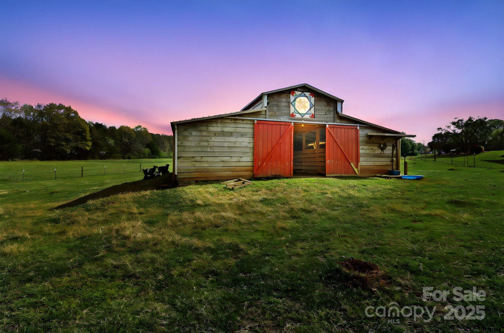 173 Chestnut Grove Rd Statesville, NC 28625