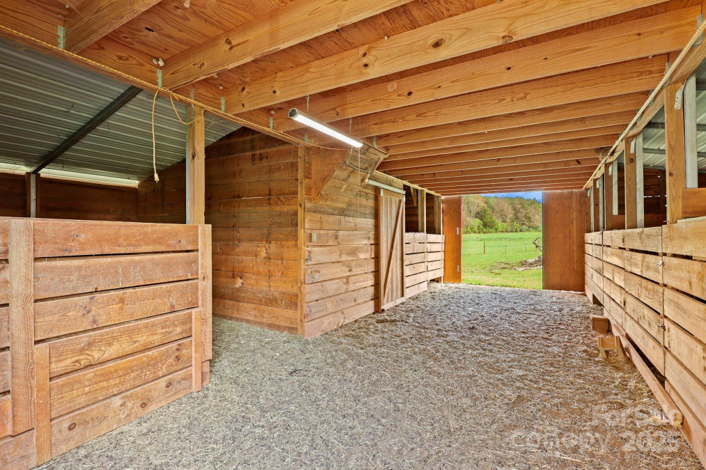 173 Chestnut Grove Rd Statesville, NC 28625