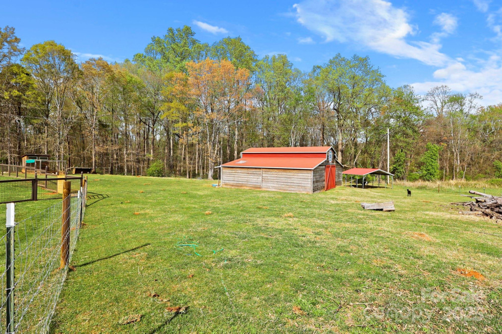 173 Chestnut Grove Rd Statesville, NC 28625