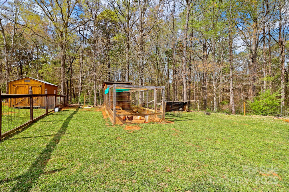 173 Chestnut Grove Rd Statesville, NC 28625