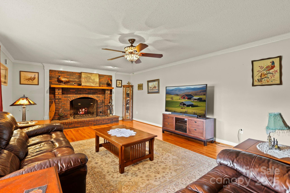 173 Chestnut Grove Rd Statesville, NC 28625
