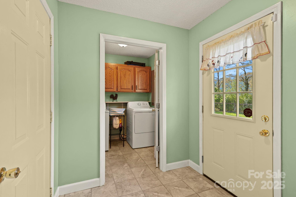 173 Chestnut Grove Rd Statesville, NC 28625