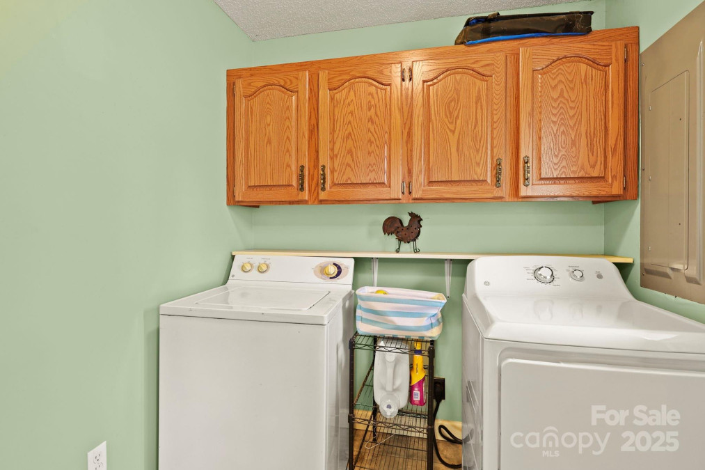 173 Chestnut Grove Rd Statesville, NC 28625
