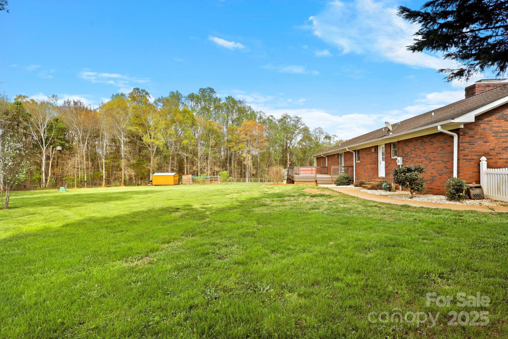 173 Chestnut Grove Rd Statesville, NC 28625