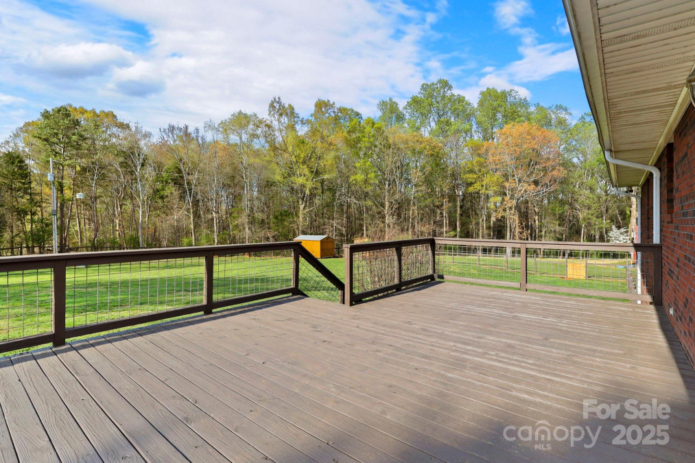 173 Chestnut Grove Rd Statesville, NC 28625