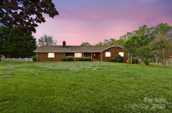 173 Chestnut Grove Rd Statesville, NC 28625