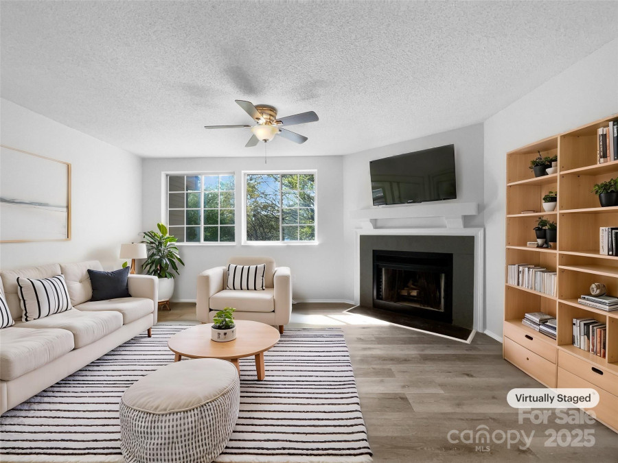7301 Pebblestone Dr Charlotte, NC 28212