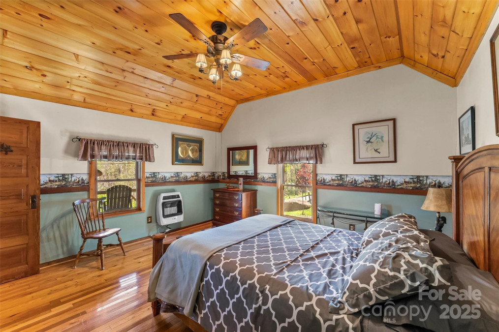 1159 Rockdale Rd Bakersville, NC 28705