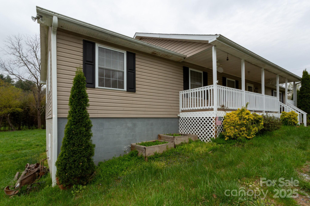 293 Gap Creek Rd Fletcher, NC 28732