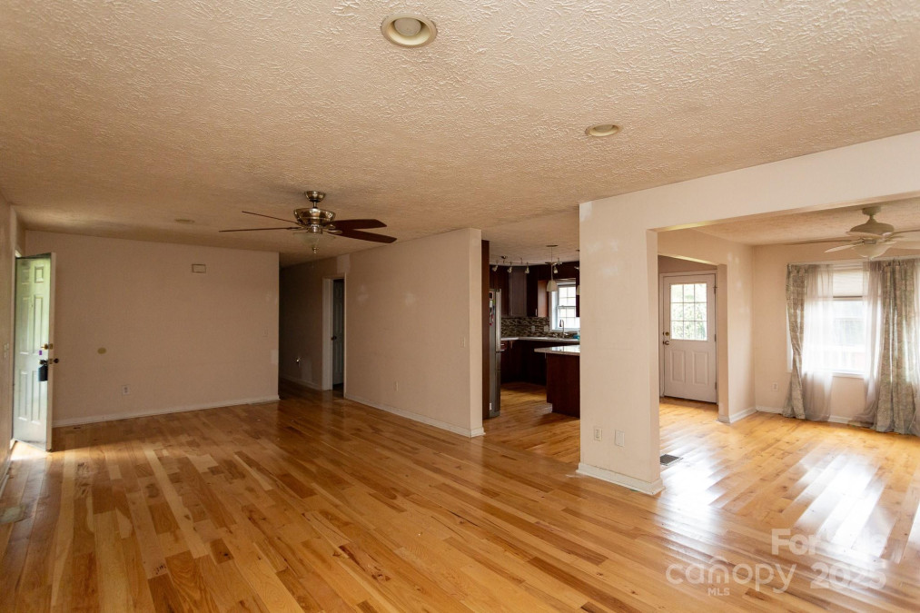 293 Gap Creek Rd Fletcher, NC 28732