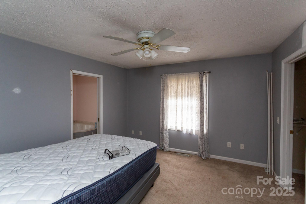 293 Gap Creek Rd Fletcher, NC 28732