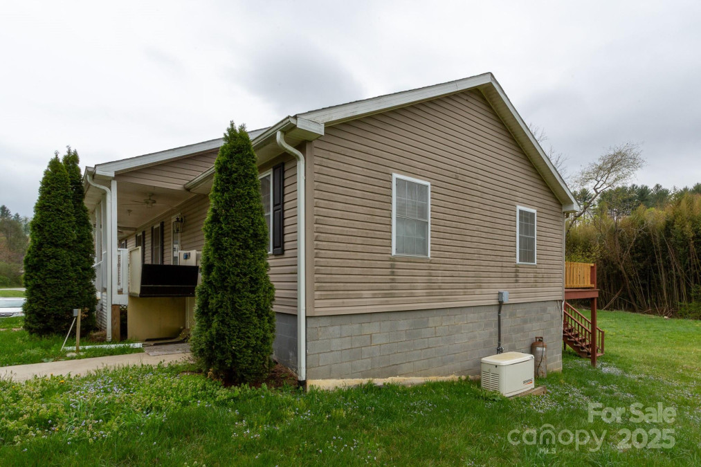 293 Gap Creek Rd Fletcher, NC 28732