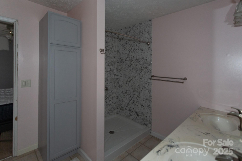 293 Gap Creek Rd Fletcher, NC 28732