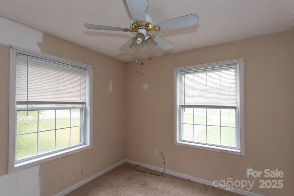 293 Gap Creek Rd Fletcher, NC 28732