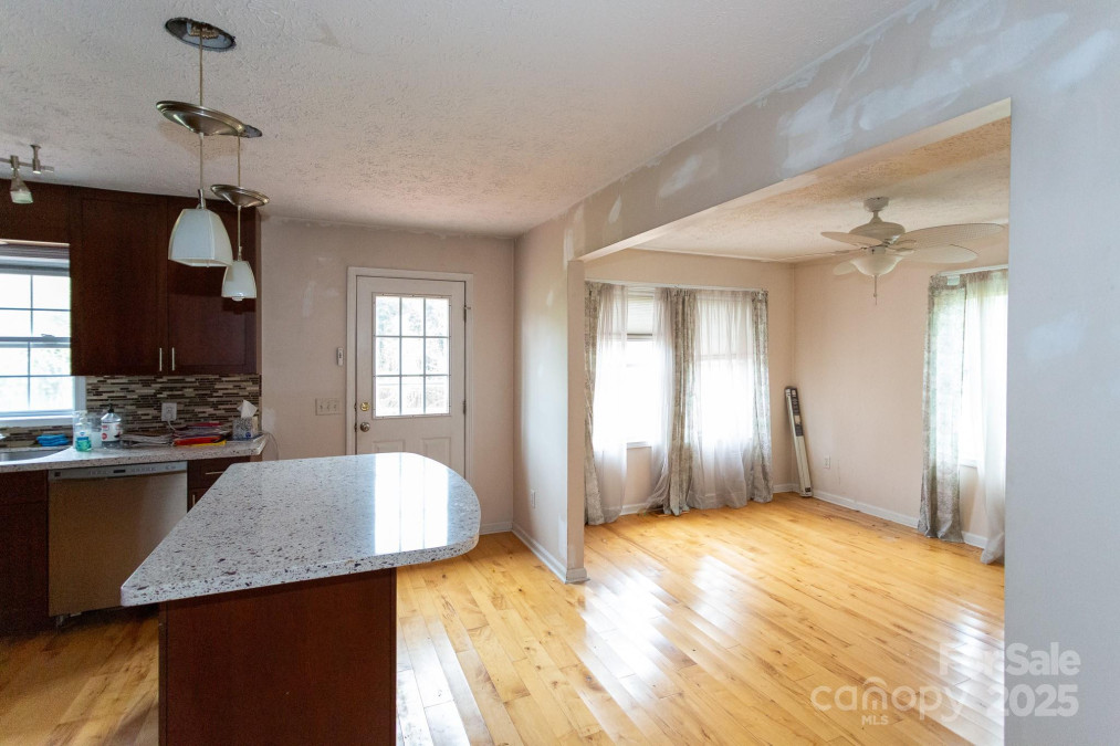 293 Gap Creek Rd Fletcher, NC 28732