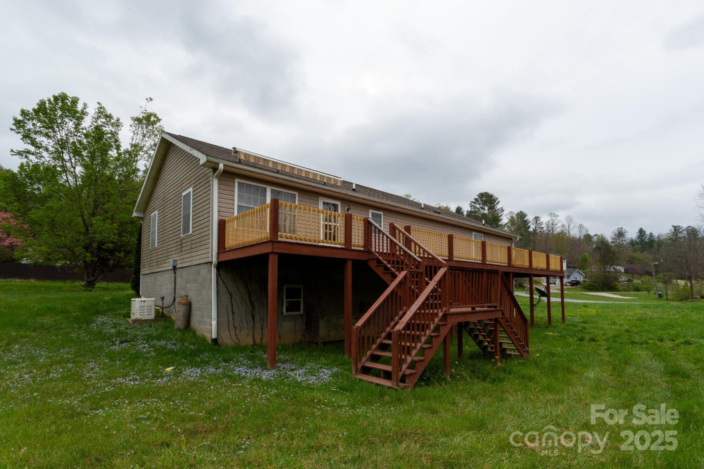 293 Gap Creek Rd Fletcher, NC 28732